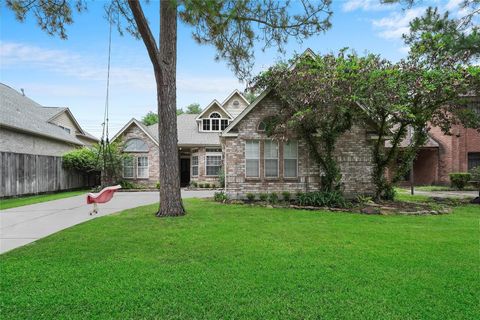 Photo of 11530 Wickhollow Lane, Houston, TX 77043 (MLS # 43700619)