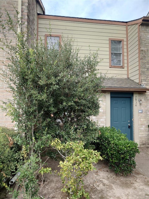 Photo of 7934 Grow Lane, Houston, TX 77040 (MLS # 28727818)