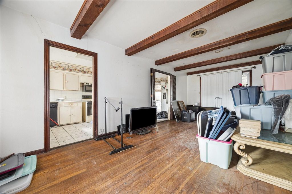 Photo of 6502 Neff Street, Houston, TX 77074 (MLS # 34481733)