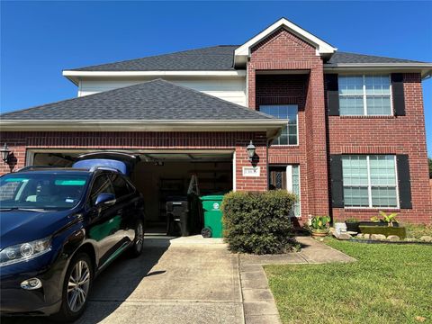 Photo of 13835 Clear Trail Lane, Houston, TX 77034 (MLS # 87753177)