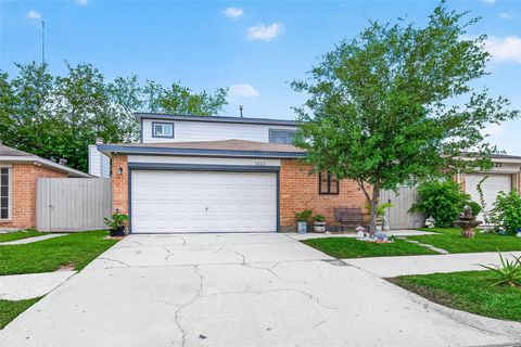 Photo of 7823 Winehill Lane, Houston, TX 77040 (MLS # 58493319)