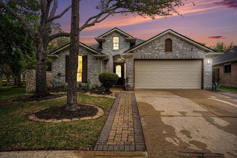 Photo of 9338 Stoneridge Canyon Lane, Houston, TX 77089 (MLS # 18336955)