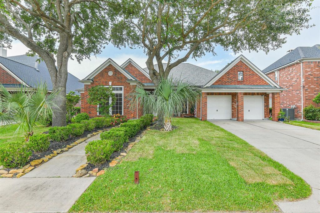Photo of 18115 Stone Angel Drive, Humble, TX 77346 (MLS # 37542338)