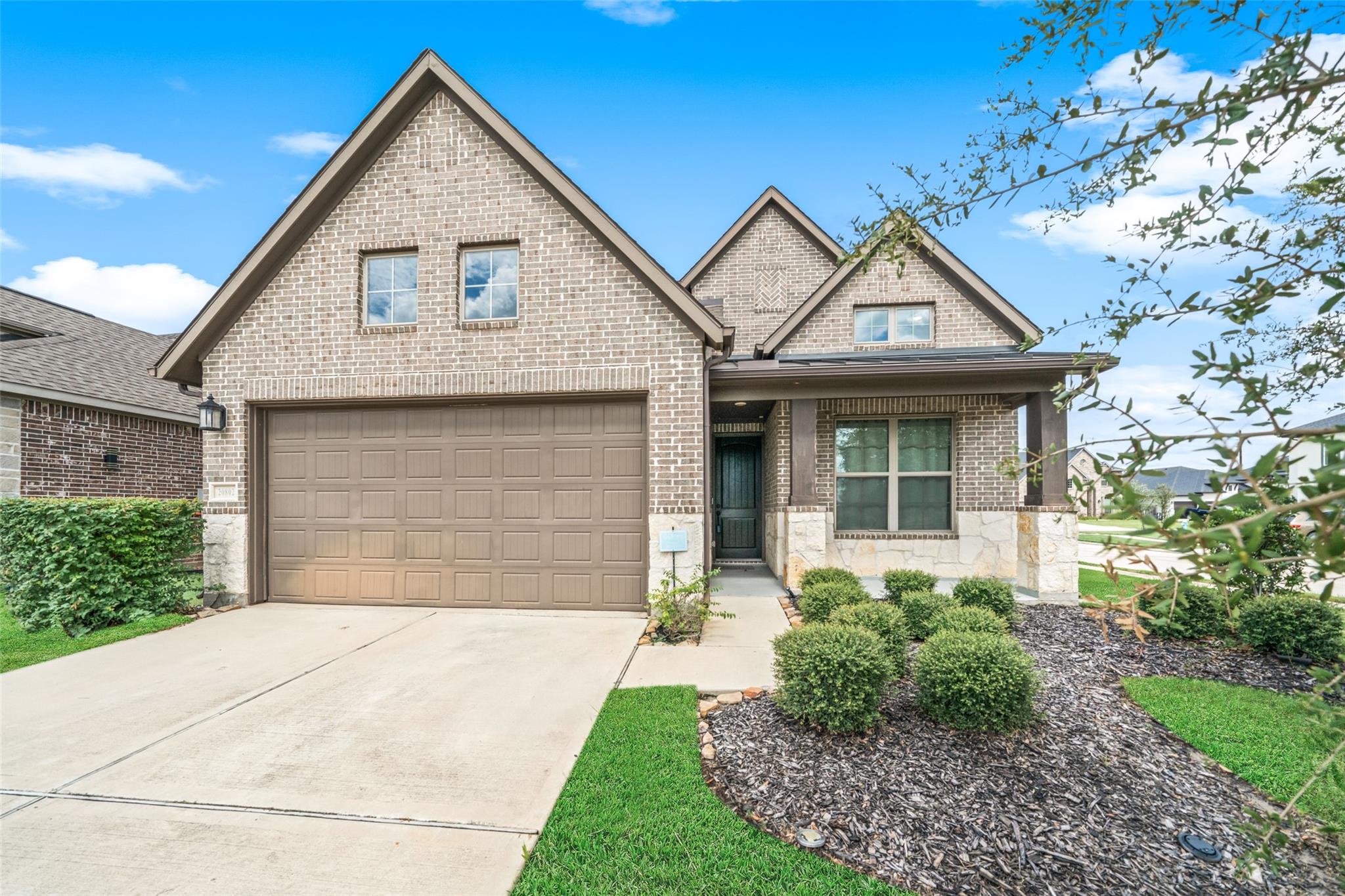 20802 Mirror Point Drive