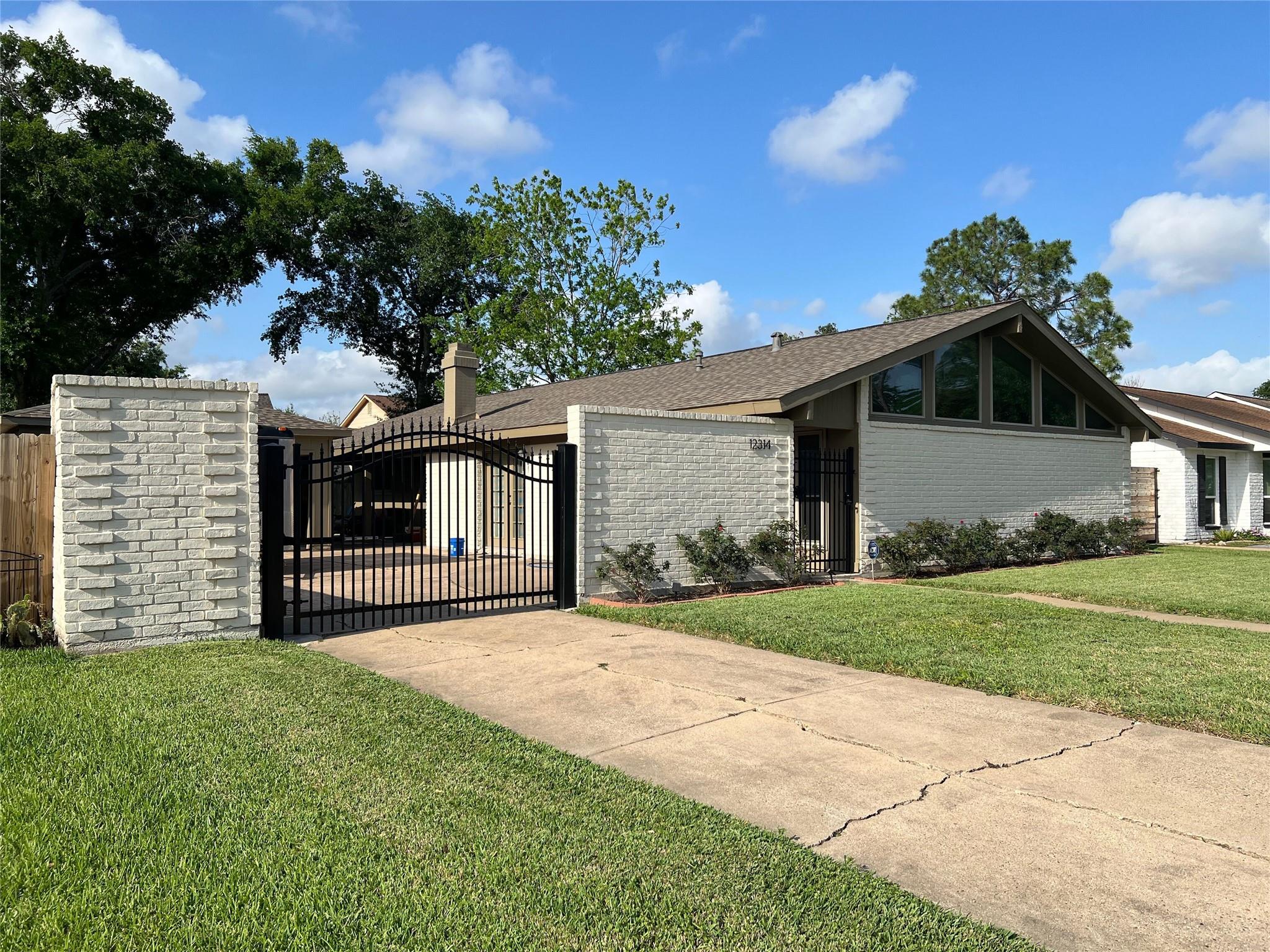 12314 Meadowhollow Drive