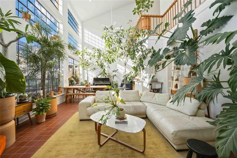 Photo of 1425 Nantucket Drive #B, Houston, TX 77057 (MLS # 63893040)