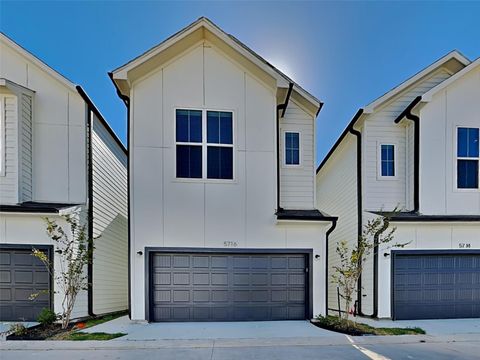 Photo of 5750 Quinn Landing Road, Houston, TX 77091 (MLS # 48240098)