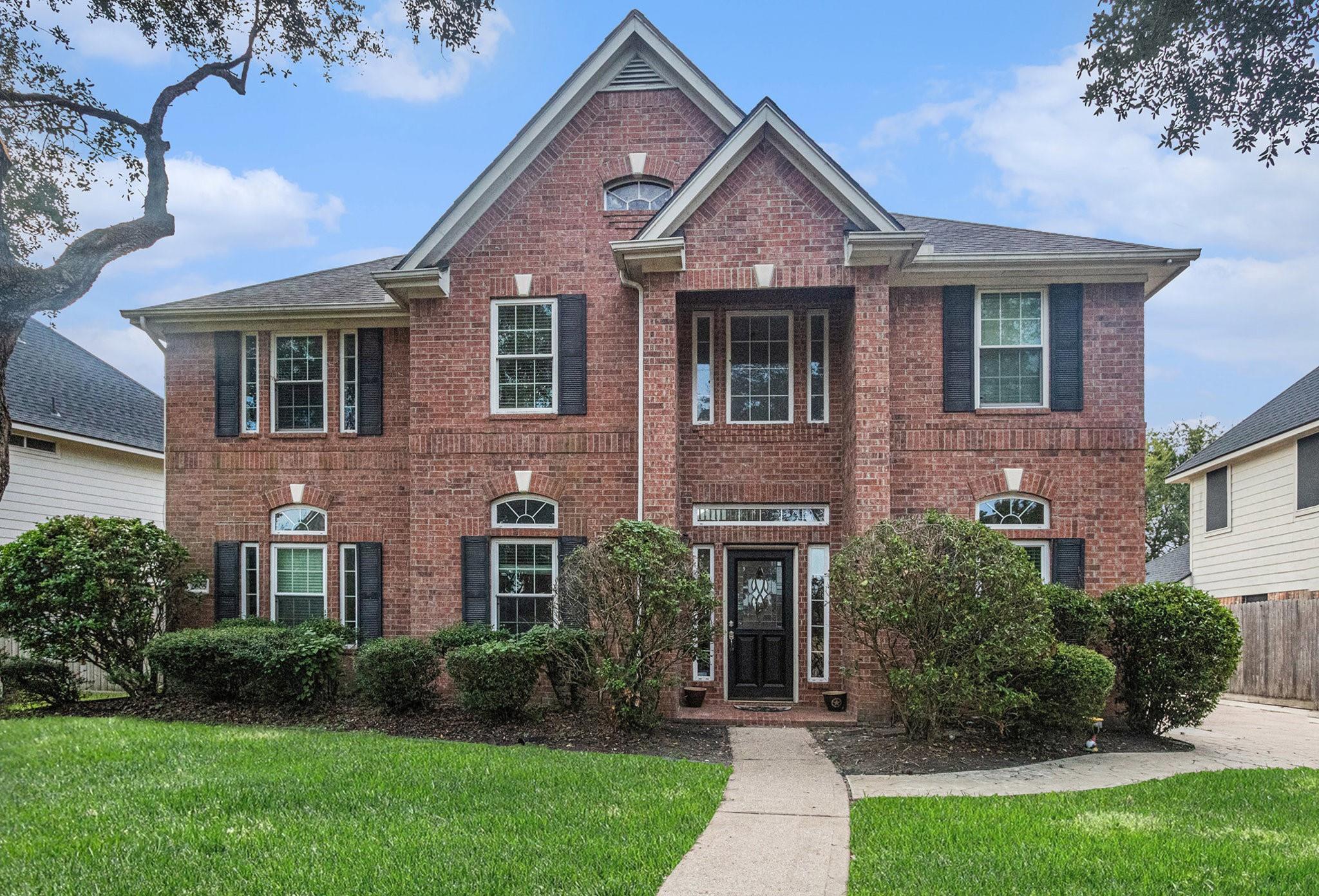 2605 Broussard Court