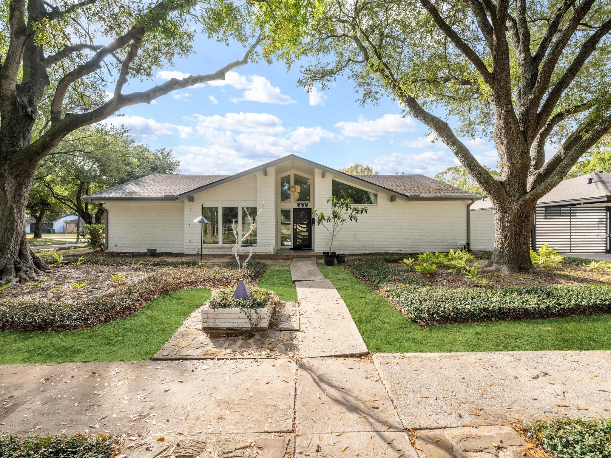 5603 Grape Street