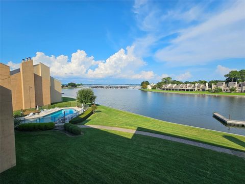 Photo of 12600 Melville Drive #321B, Montgomery, TX 77356 (MLS # 69692249)