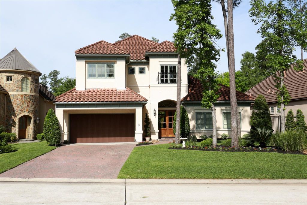 Photo of 15 Serenade Pines Place, The Woodlands, TX 77382 (MLS # 27239876)