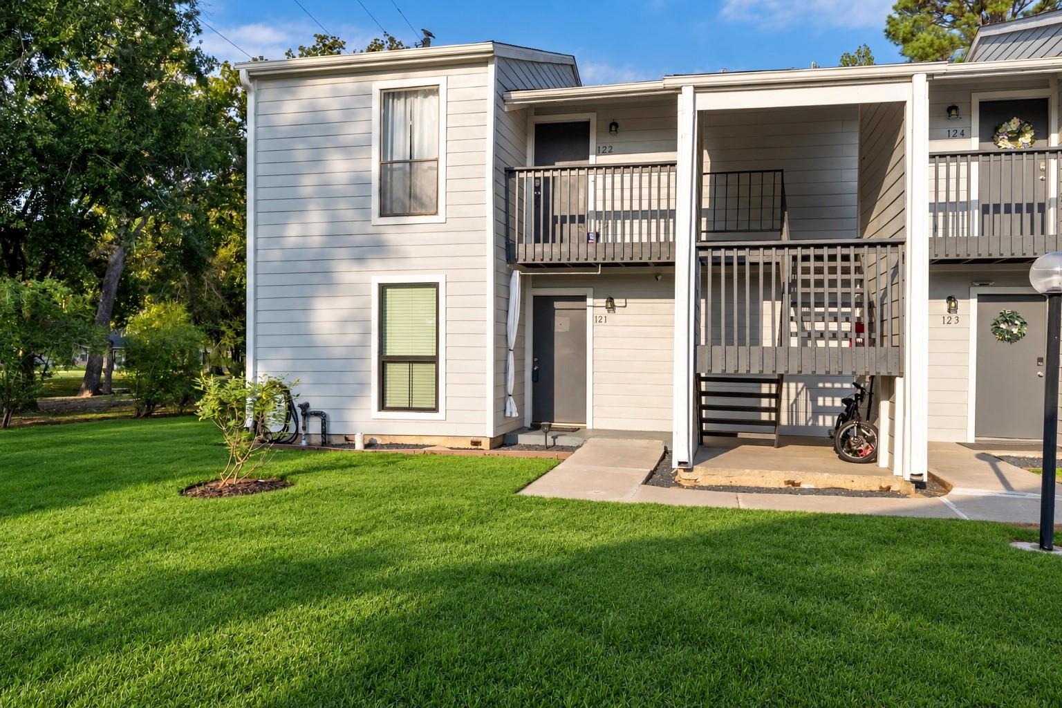 13151 Walden Road 121