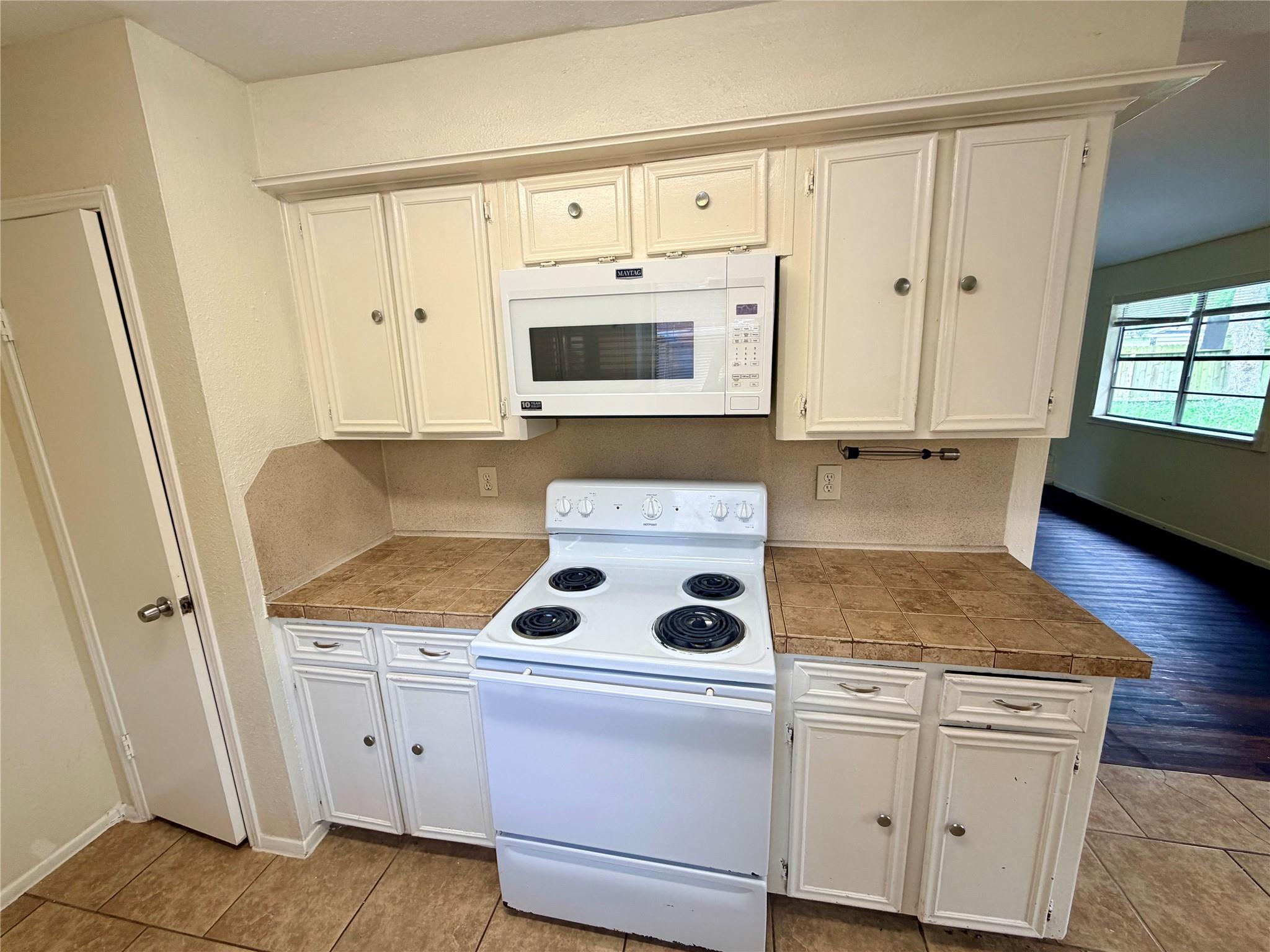 15811 Nutcracker Court