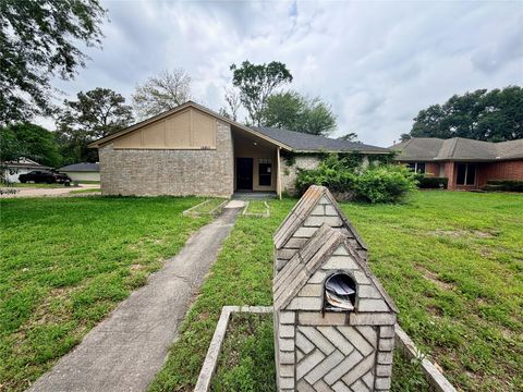 Photo of 15811 Nutcracker Court, Humble, TX 77396 (MLS # 90841895)