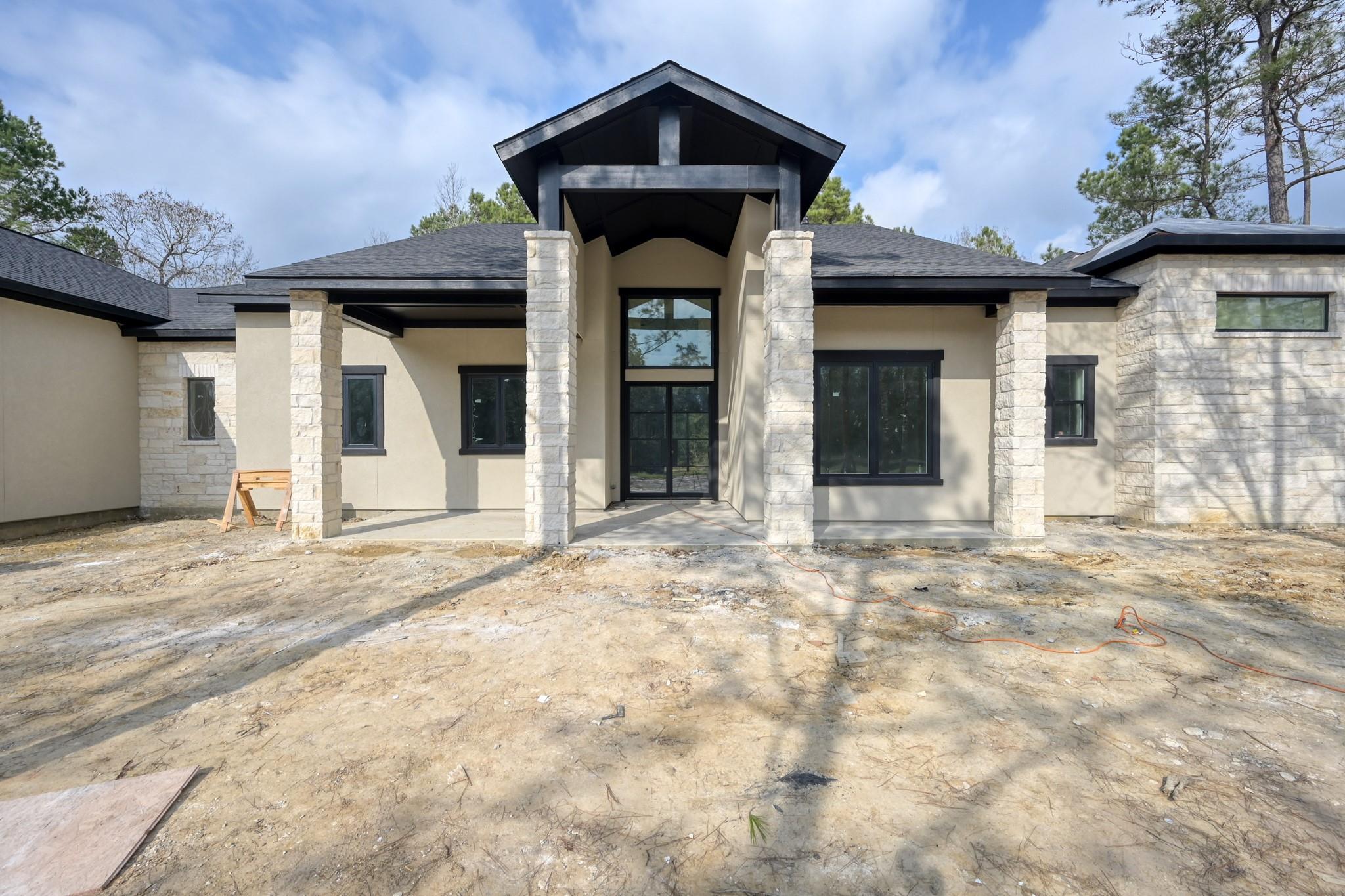 25096 Seguin Trail