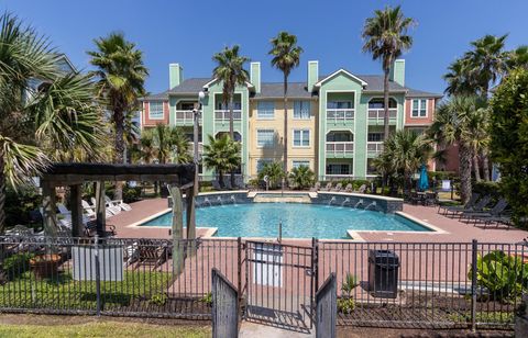 Condo For Sale - 7000 Seawall Boulevard #813<br/> Galveston County, Galveston, TX 77551