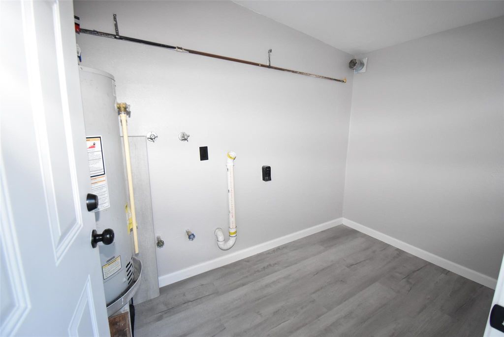 Photo of 16587 El Camino Real, Houston, TX 77062 (MLS # 95039652)