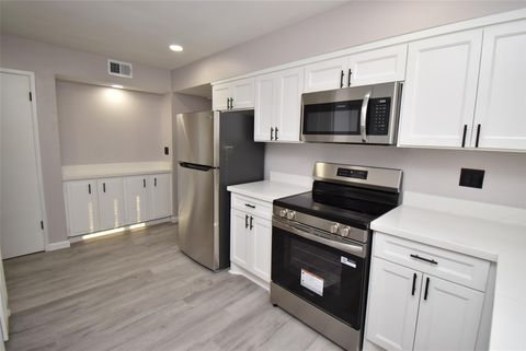 Photo of 16587 El Camino Real, Houston, TX 77062 (MLS # 95039652)