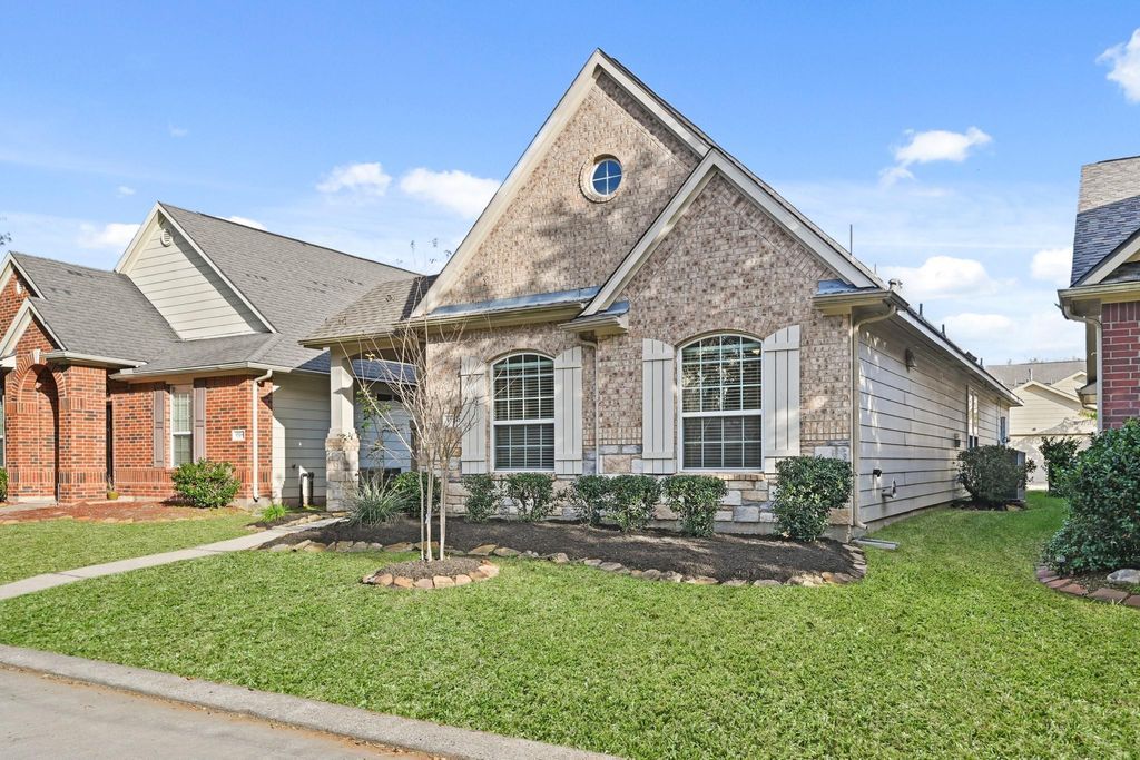 Photo of 17242 Mitchell Pass Lane, Humble, TX 77346 (MLS # 39866029)