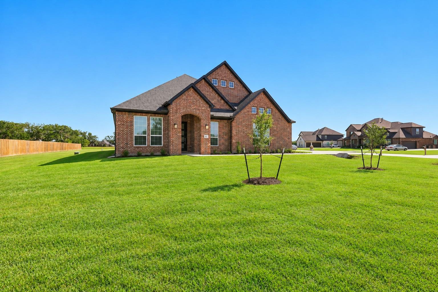 1051 Lakeland Circle