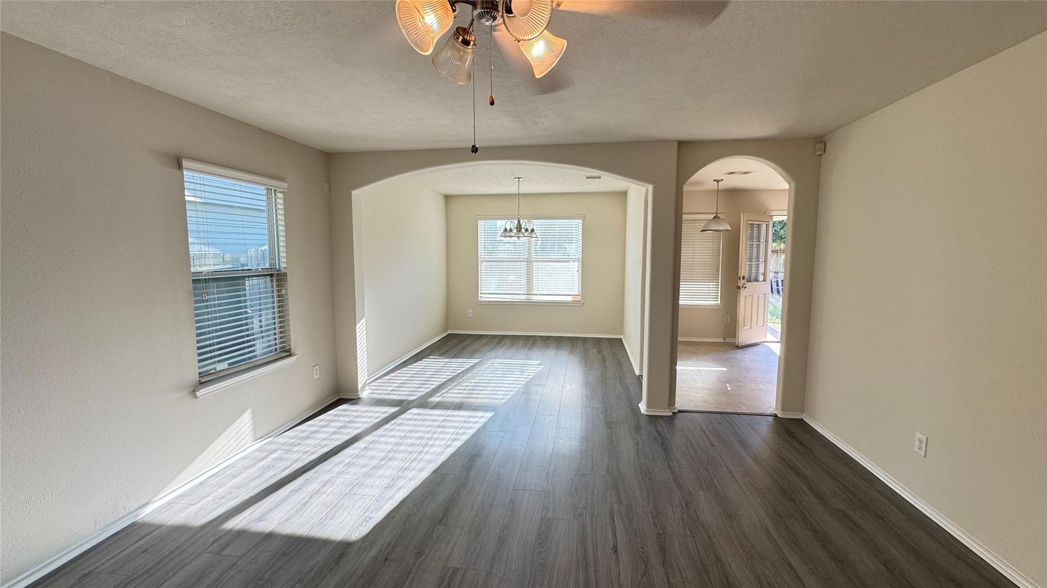 914 Crestmont Trail Drive