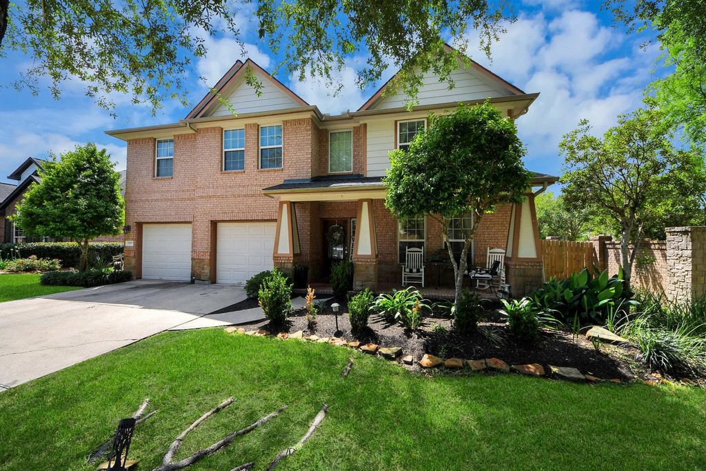 Photo of 13827 Pepperstone Lane, Houston, TX 77044 (MLS # 97097596)