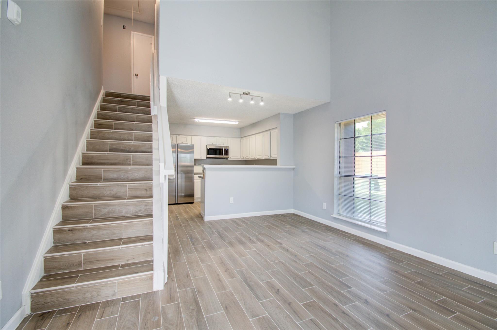 810 Dunson Glen Drive 404