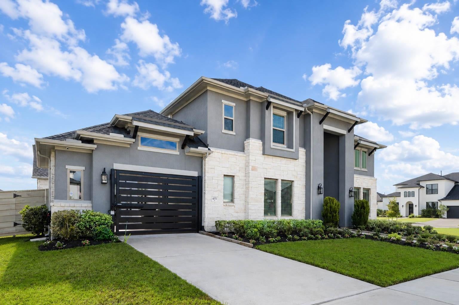4935 Grapevine Lane