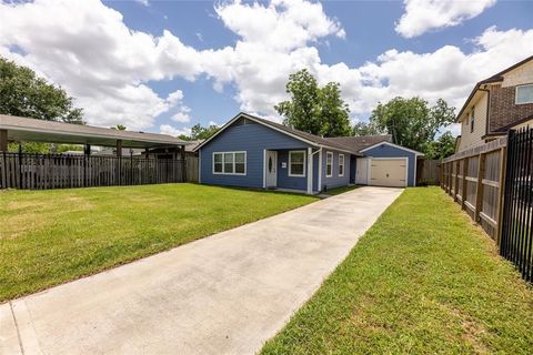 Photo of 4942 Bataan Road, Houston, TX 77033 (MLS # 86077926)