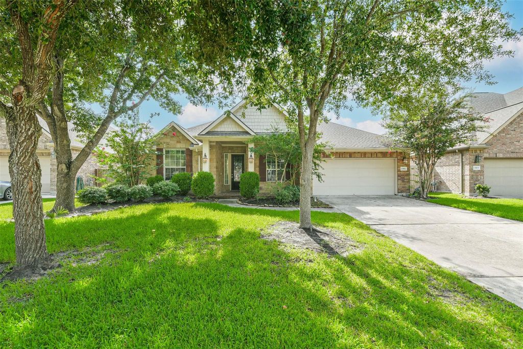 Photo of 13911 Desert Trace Court, Houston, TX 77044 (MLS # 61160535)