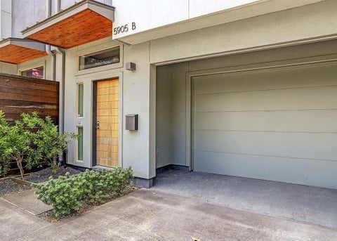 Photo of 5905 Kiam Street #B, Houston, TX 77007 (MLS # 67513854)