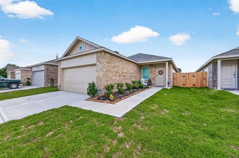 Photo of 6014 Sherman Lakes Dr St, Humble, TX 77338 (MLS # 34823958)