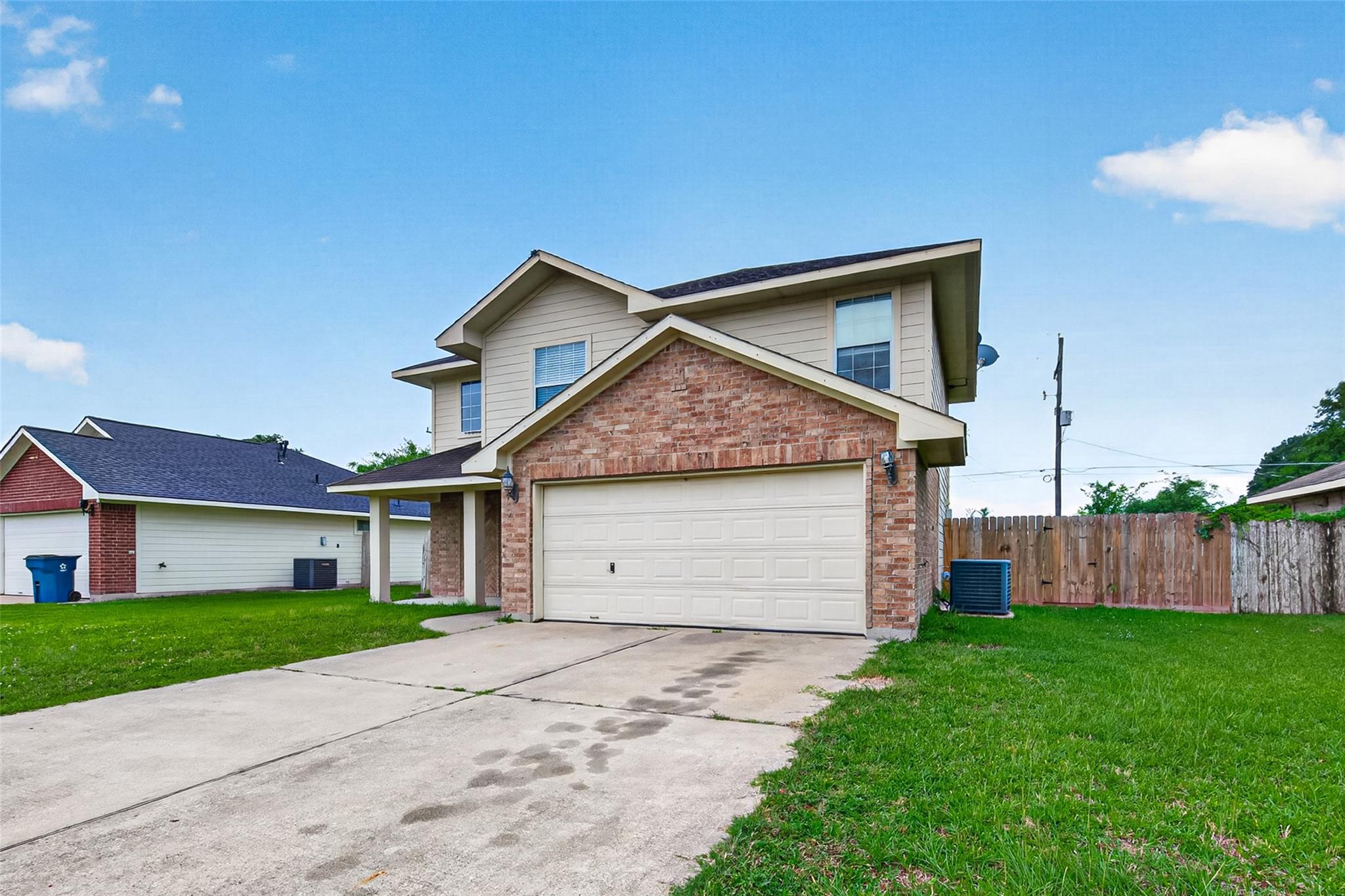 707 Mockingbird Street