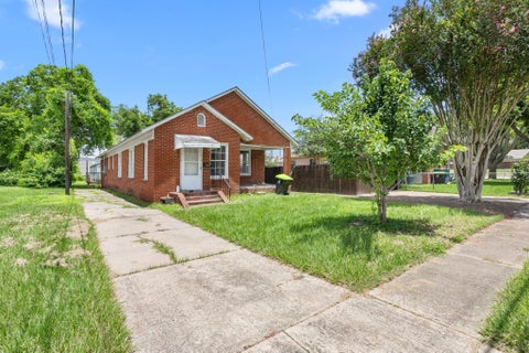 Photo of 806 Morton St ST, Richmond, TX 77406 (MLS # 42502059)