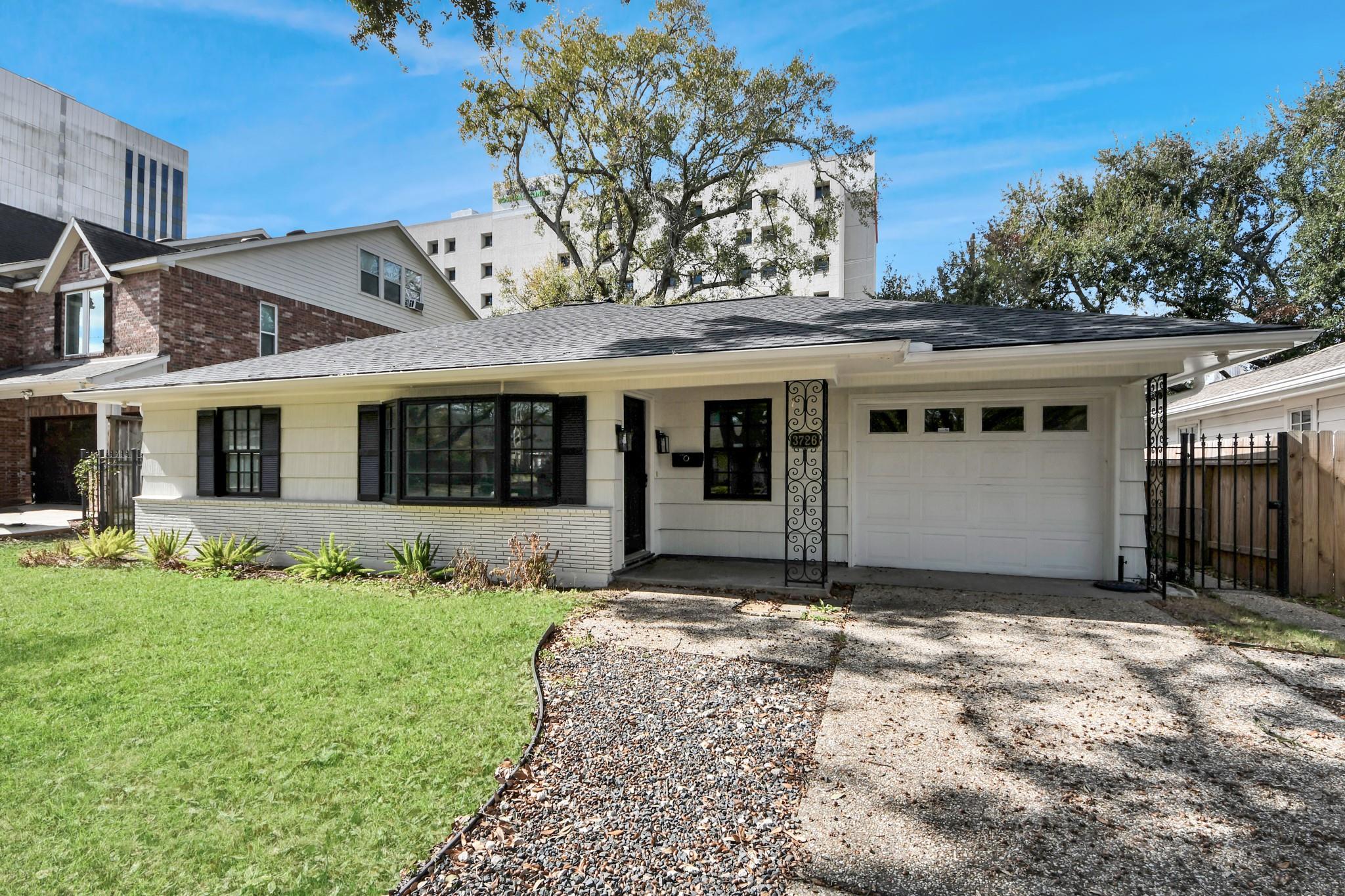 3726 Las Palmas Street