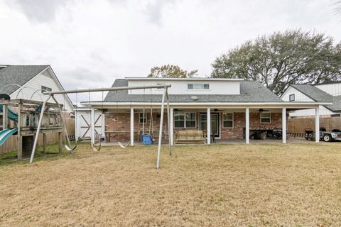 Tiny photo for 2705 Huckleberry Lane, Pasadena, TX 77502 (MLS # 82001458)