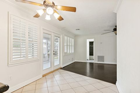 Tiny photo for 2705 Huckleberry Lane, Pasadena, TX 77502 (MLS # 82001458)