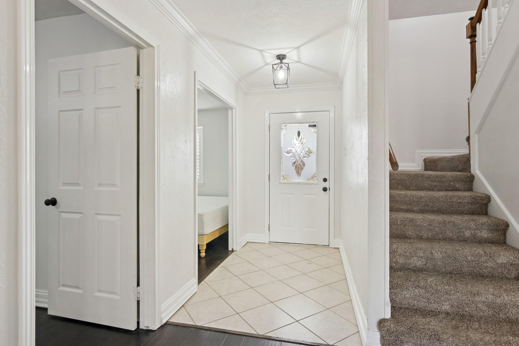 2705 Huckleberry Lane