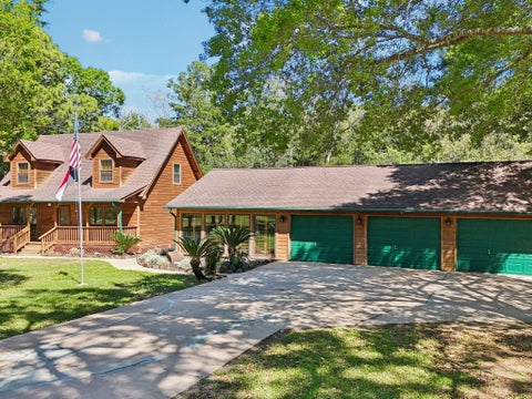 Photo of 101 Avenue J, Dickinson, TX 77539 (MLS # 85446948)