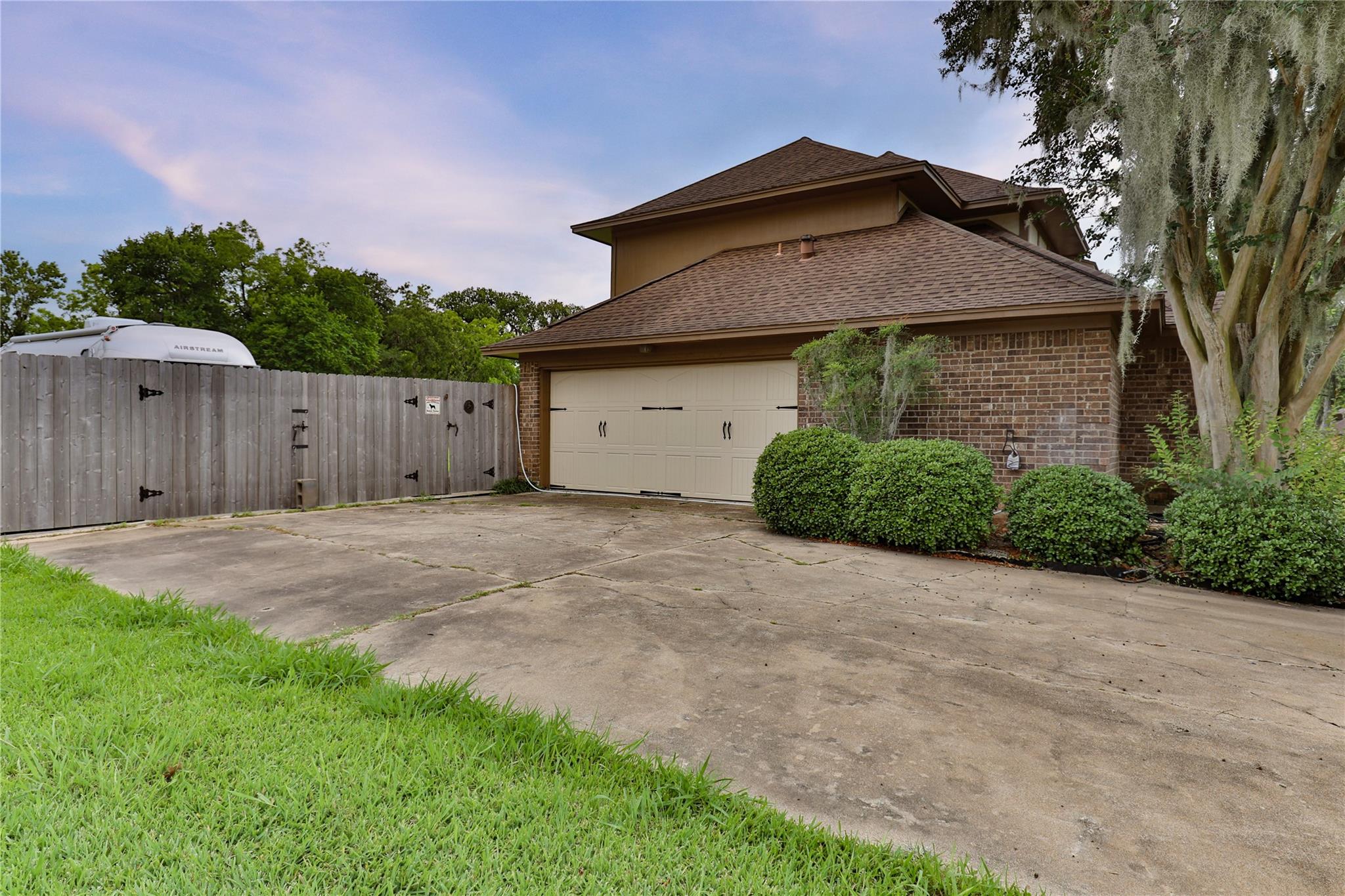 101 White Oak Drive