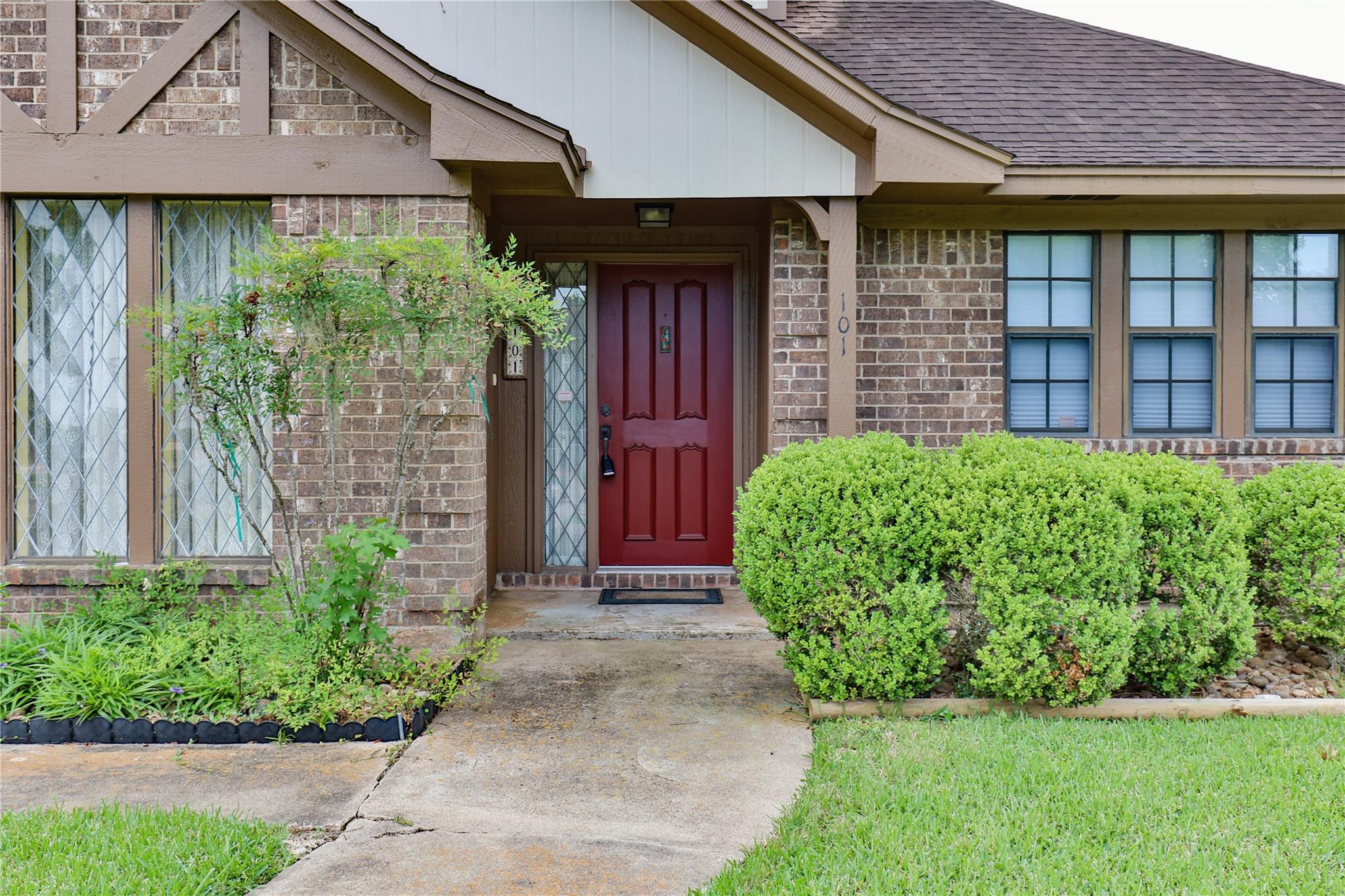 101 White Oak Drive