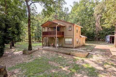 Photo of 1654 Forest Service Road 524, Crockett, TX 75835 (MLS # 88687319) Photo of 1654 Forest Service Road 524, Crockett, TX 75835 (MLS # 88687319)