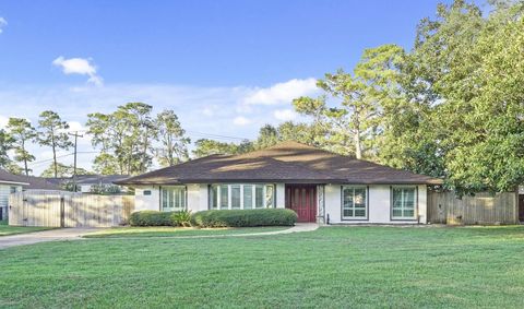 758 W 42nd Street Houston TX 77018