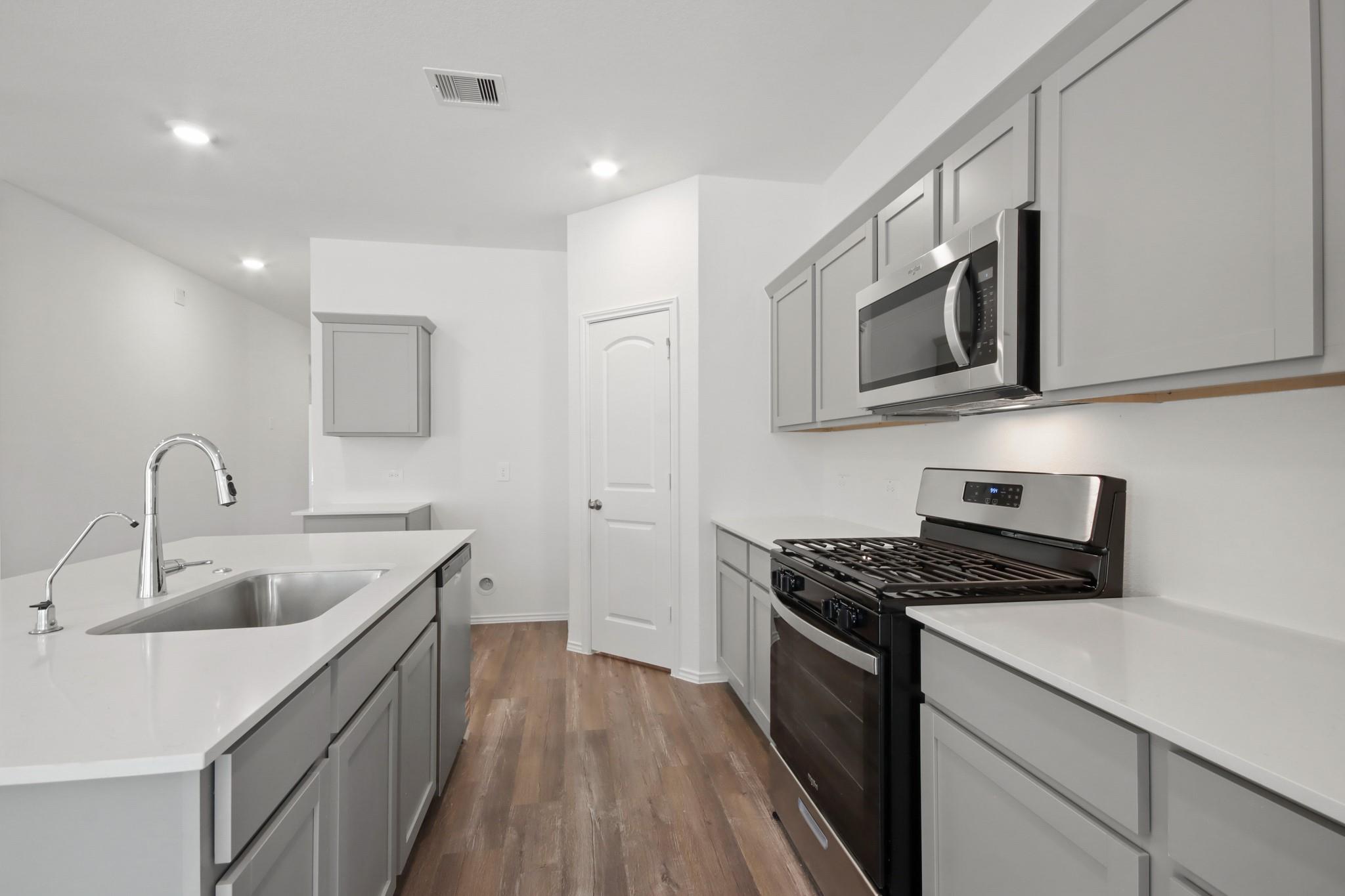 27732 Woodglen Mews