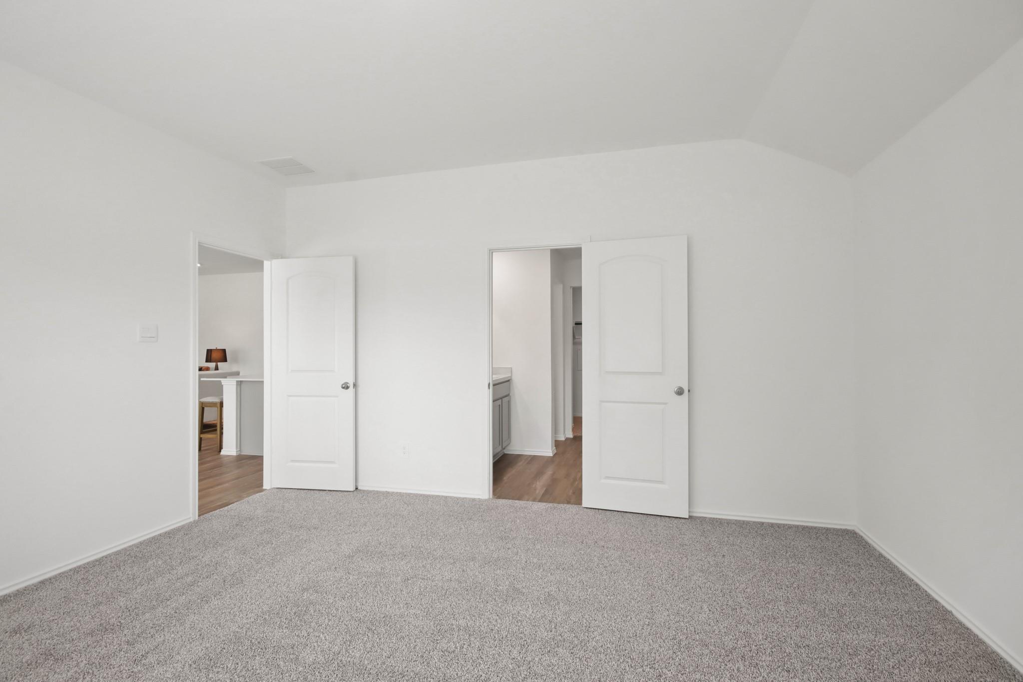 27732 Woodglen Mews