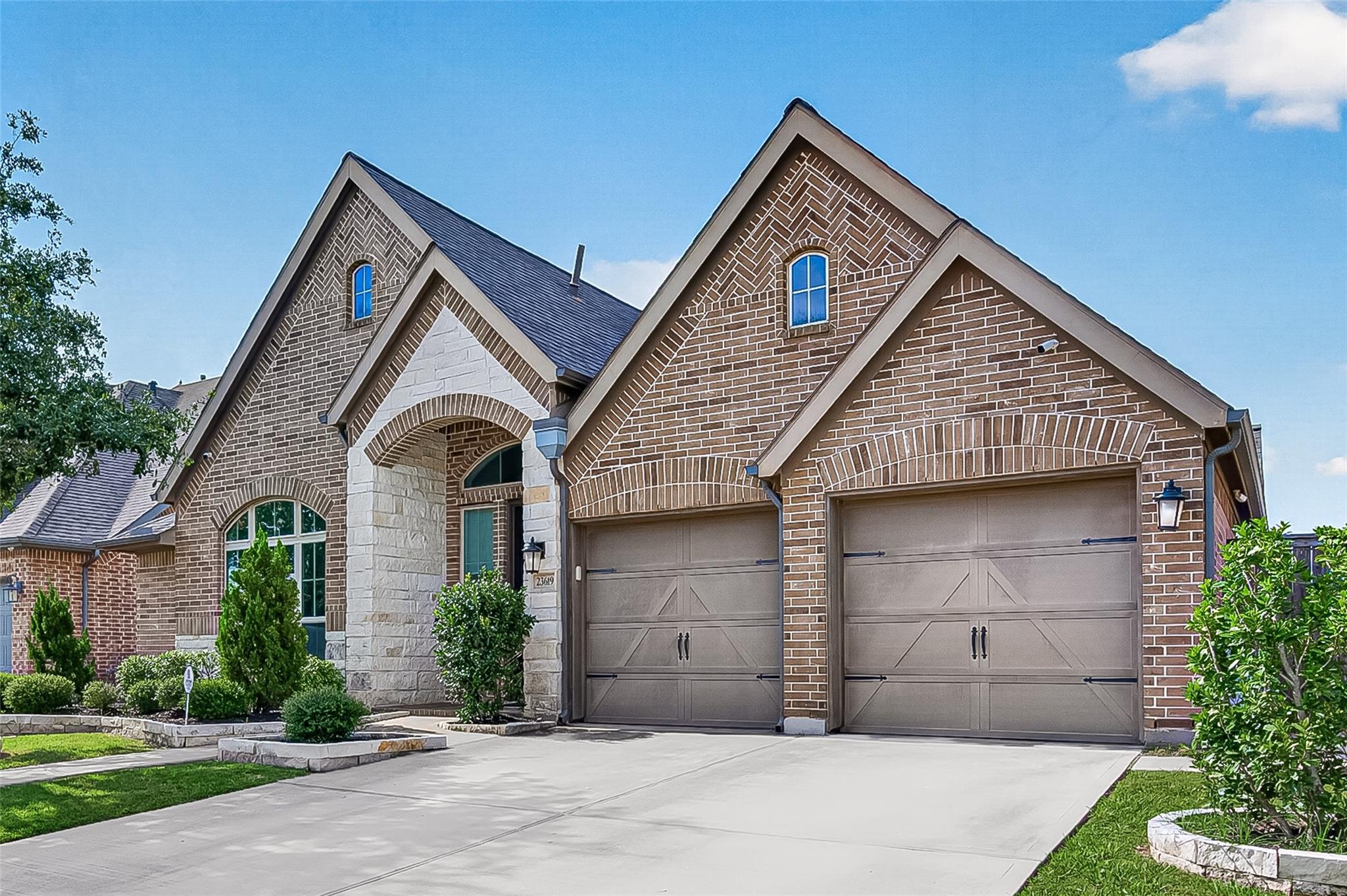 23619 Kingston Ridge Way