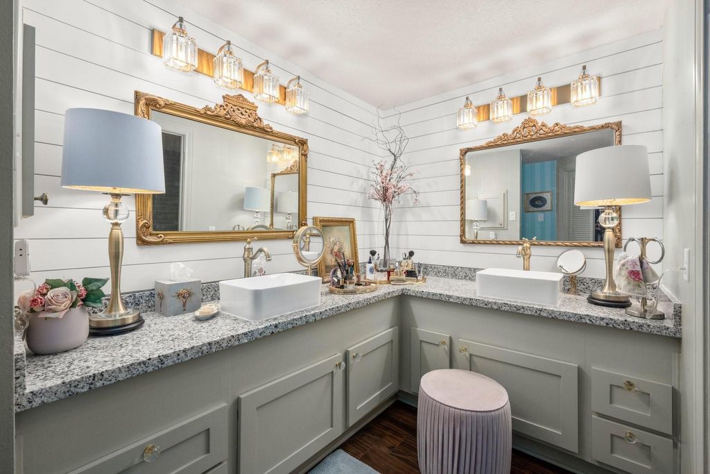 Photo of 14655 Champion Forest Drive #504, Houston, TX 77069 (MLS # 49584309)