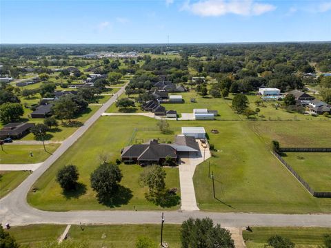 1236 County Road 634 Alvin TX 77511