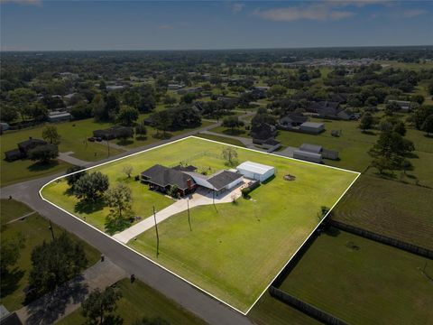 Property photo of 1236 County Road 634, Alvin, TX 77511