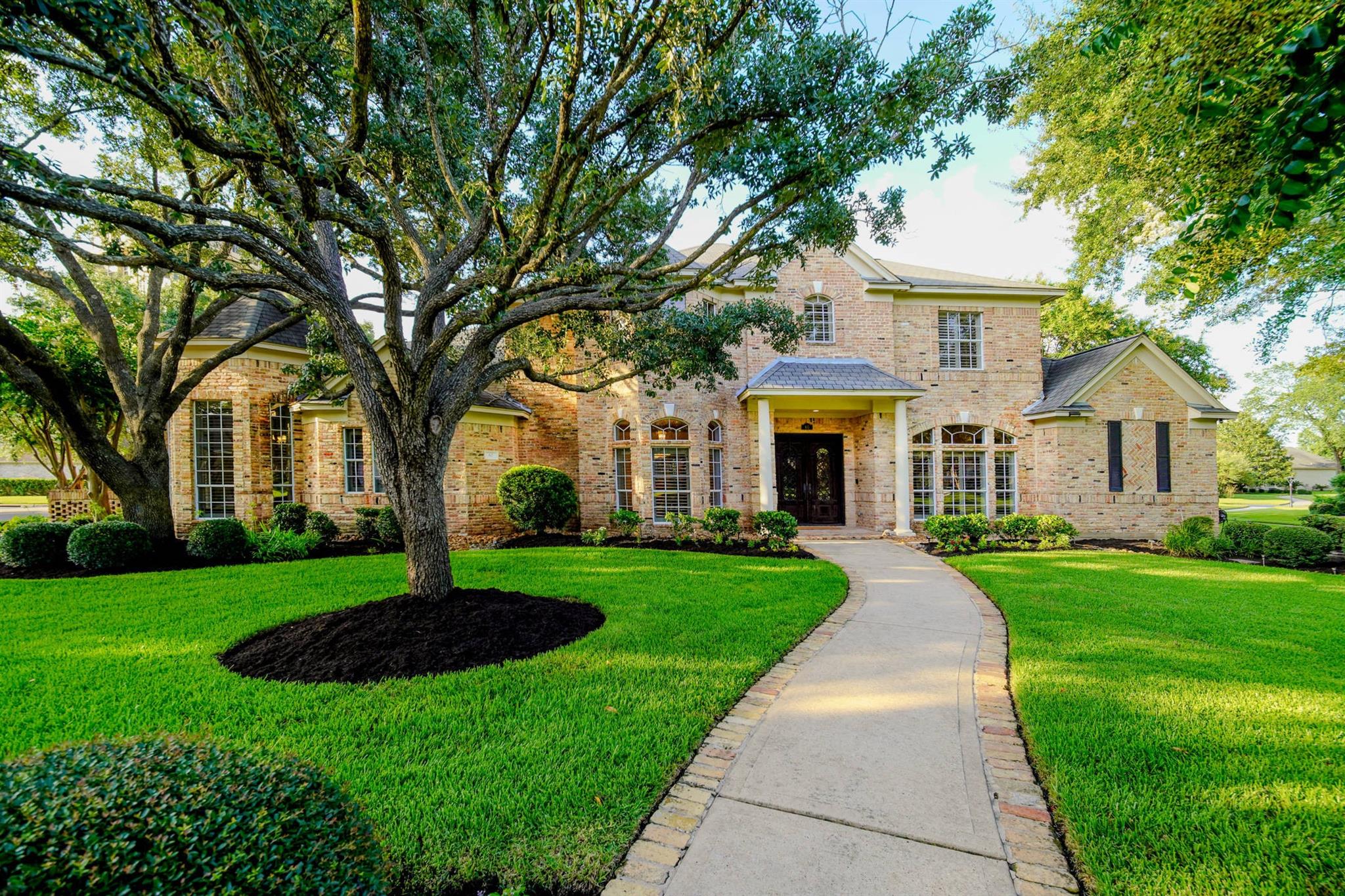 60 Champion Villa Drive